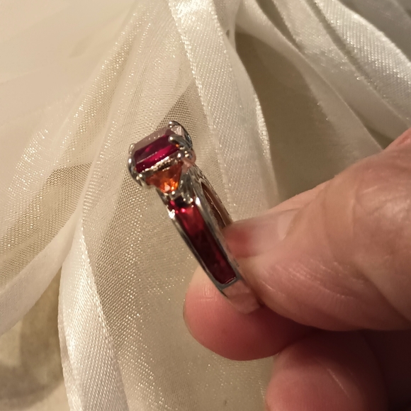 🎄Unique Red Zircon Stone Ring - Picture 8 of 17